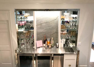 AAA Glass - Glass shelves in Bar Area